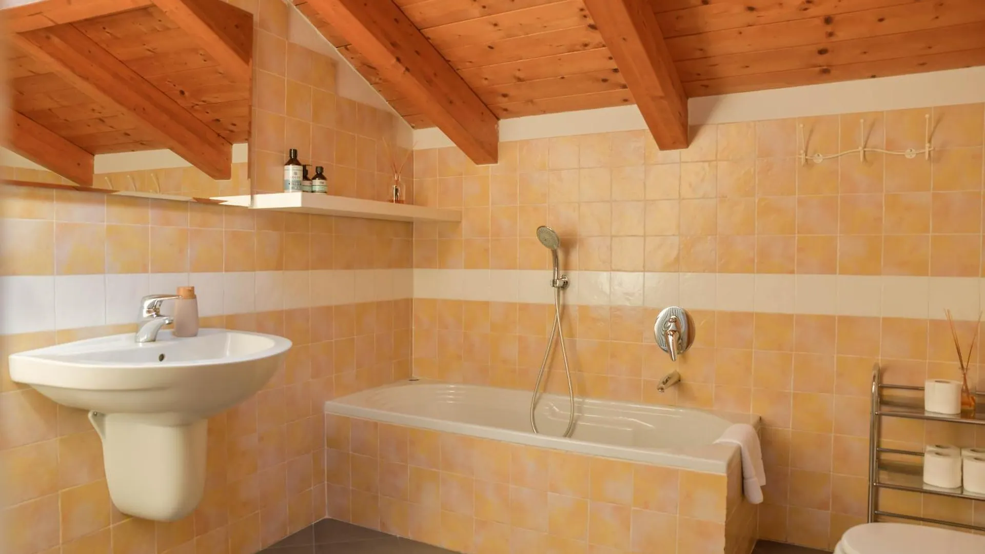 Made In Italy Hotel Bergamo Guest house
